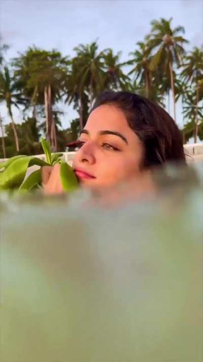 Cute wamiqa 