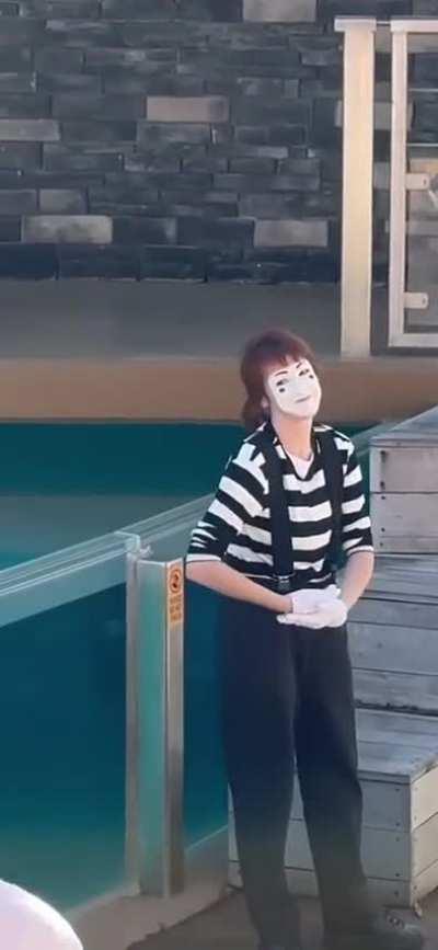 Megan the seaworld mime