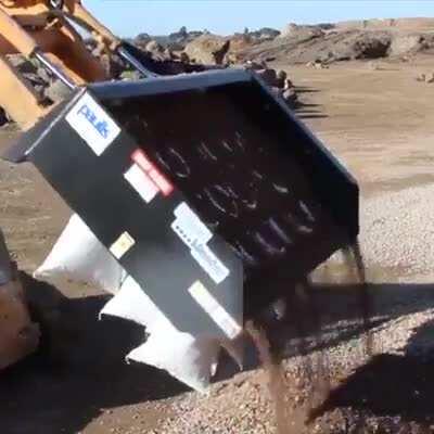 Efficient way to fill sand bags