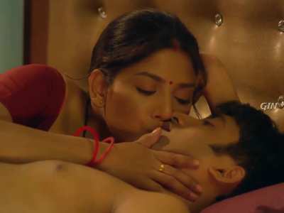 Multiple kissing scene in saree