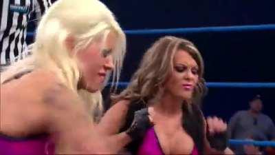 The Beautiful People taunting an unconscious Gail Kim