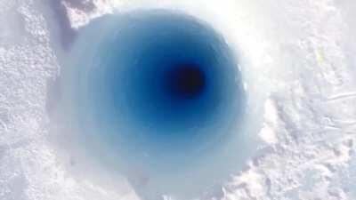 The strange sound a block of ice makes when it hits the bottom of a 90 meter borehole in an Antarctic glacier. 🔊