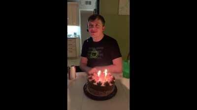 &quot;Happy birthday&quot; song but they only sing the &quot;birthday&quot; part