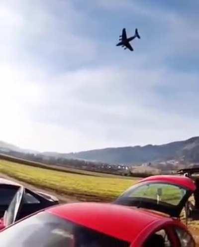 hOrriBLe PLanE cRAsH cAuGHt oN cAMeRa