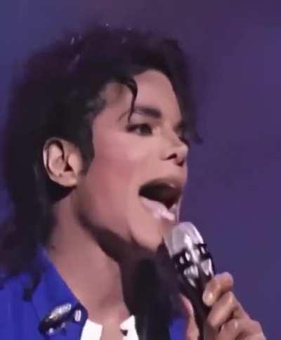 Michael Jackson singing without any auto-tune or BGM. 