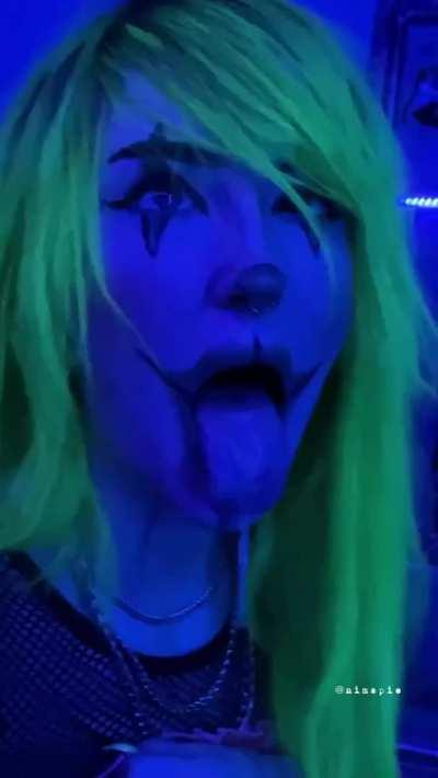 clown ahegao, creepy or hot?🤡