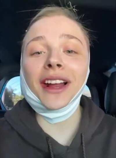 Chloë after having her wisdom tooth removed