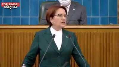 Akşener