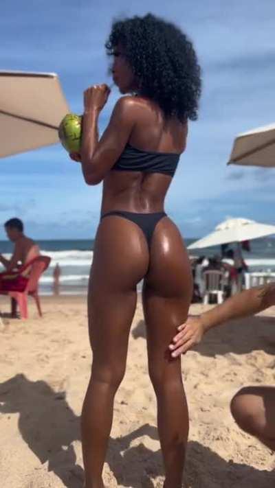 preta bunda perfeita