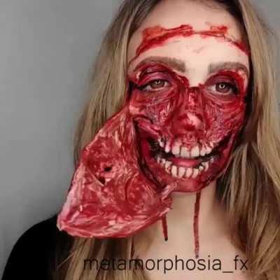 This Halloween Make-up is so scary and interesting