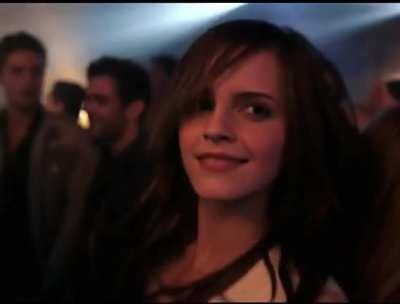 I love this Emma Watson gif