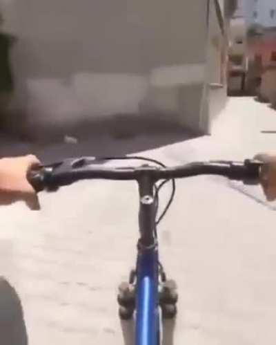 Cursed_biciclist_anxiety