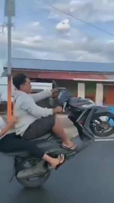 Absolutely stupidity on a motorbike in Thailand