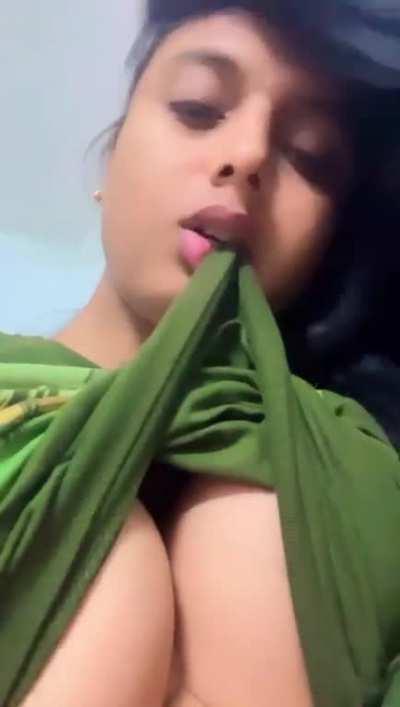 Sannati Mitra showing her bo*b's 💦💦💦💋💋👅👅👅🥵