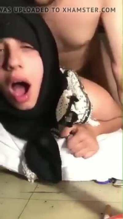 Hijabi getting pounded hard from back