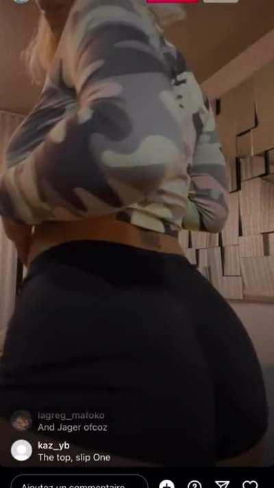 Tonya Simelane twerking her fat ass part 1 😋🍑