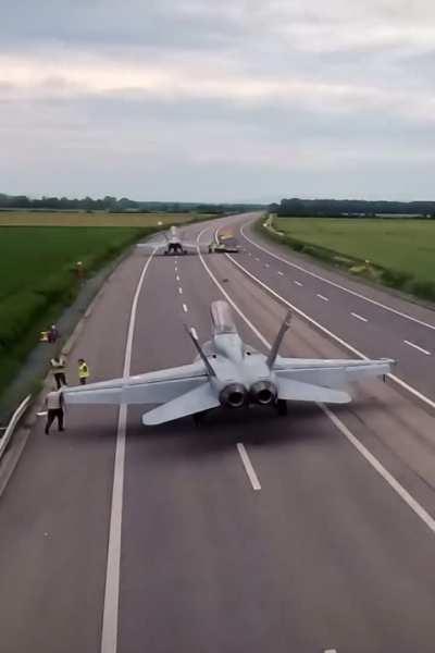 Swiss airforce landing on highway - timelaps