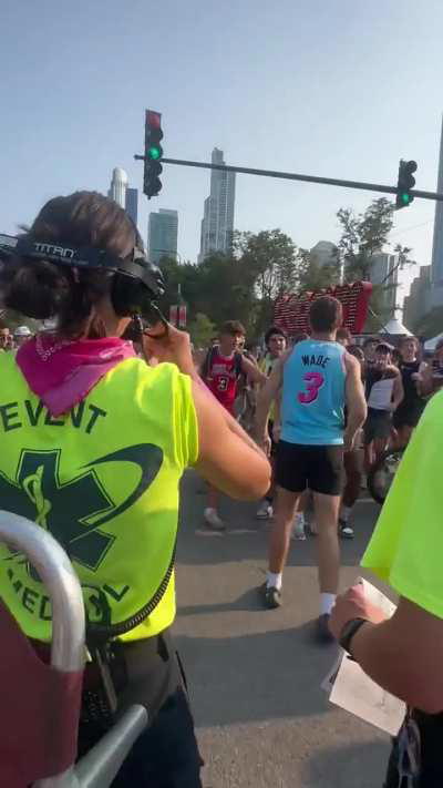 fight at lolla today