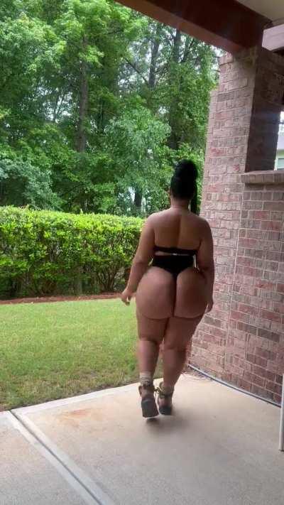 Judy Law gotta be top 10 biggest butts in Atlanta 