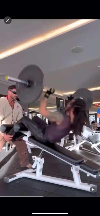 59 yr old Lenny Kravitz at the gym in leather pants and sun glasses 