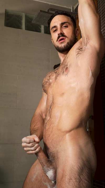 Who likes it wet and hairy?