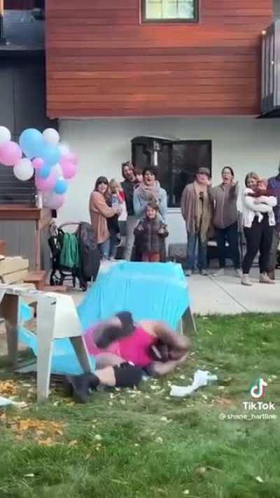 When the responsibility of organizing the gender reveal is on the father