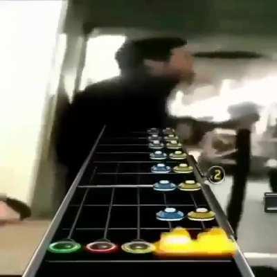 A música mais difícil de guitar hero