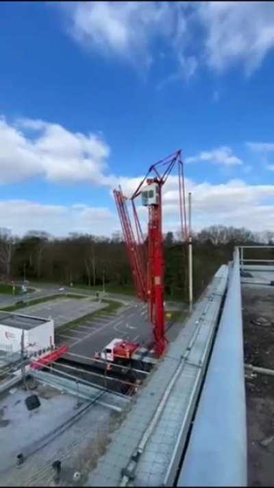 How Cranes fold up when they are done