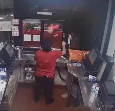 Fast food employee shoots at family over missing curly fries