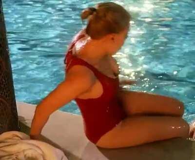 Scarlett Johannson dripping wet waiting to be fucked by the pool