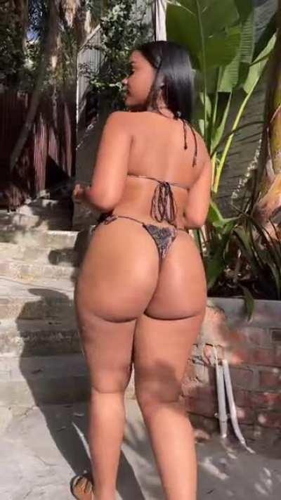 Super sexy. Big ass