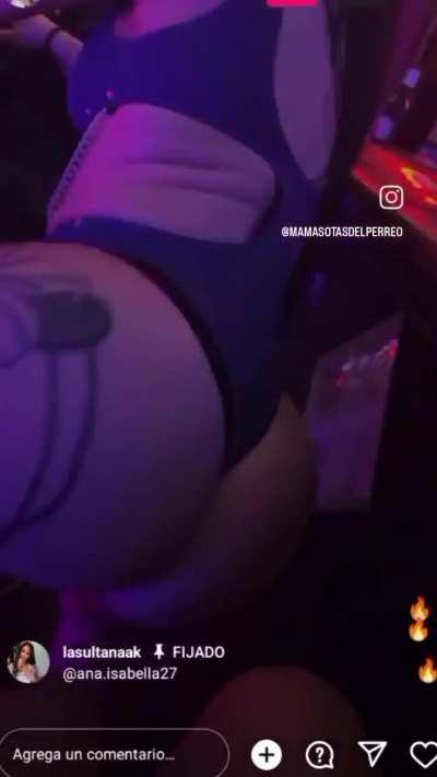 @lasultanaak Latina Twerk in club 