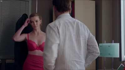 Some of Betty Gilpin's hottest scenes from the series 'Nurse Jackie'