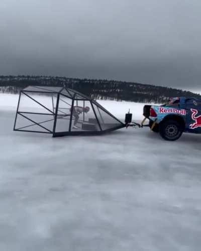 Speed skating at 103 km/h