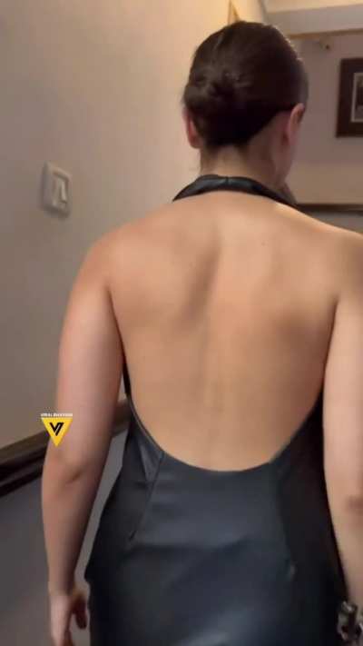 Alia mommy milky back 🤤💦