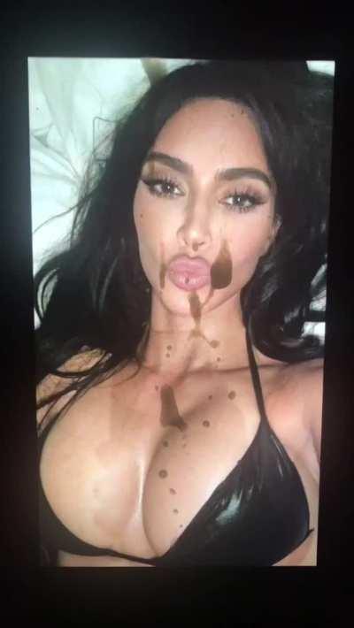 Kim Kardashian cum tribute