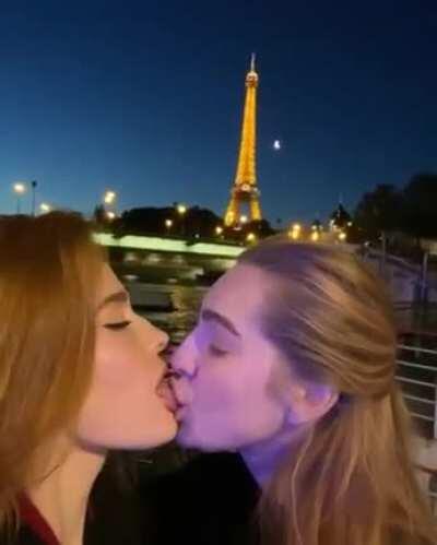 Jia Lissa in Paris