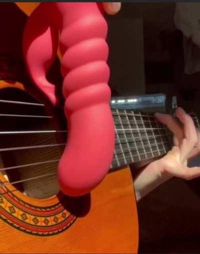 How to play guitar