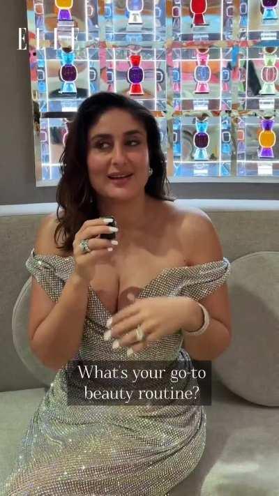 Sexy Kareena