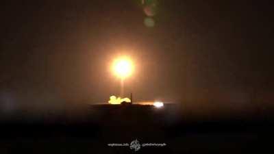 Complete video of Iraninan medium-range ballistic missile launches against Israel.  The video shows the launch of the Emad, the Ghadr, the Kheibar Shekan and the Dezful missiles.