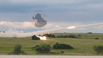 HIMARS battery attack volley, Ukraine, August, place unknown