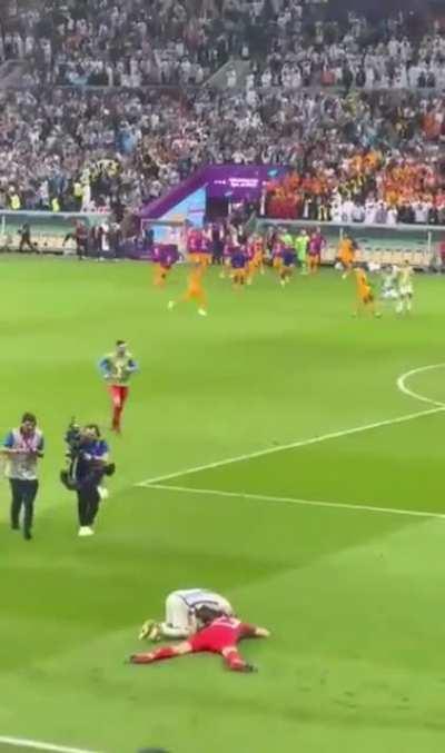 Every Argentina player ran after Lautaro Martinez to celebrate the winning penalty, But only Messi went to celebrate with Dibu Martínez their keeper