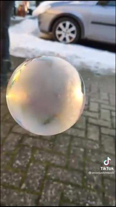 The way the bubble pops at the end