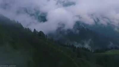 In to the clouds, Kashmir.