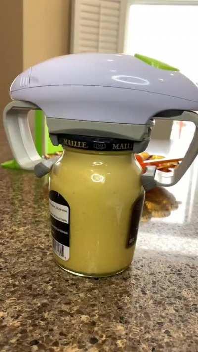 Electric jar opener for the elderly and disabled