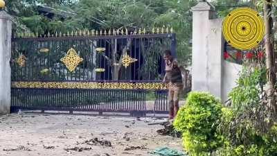 Footage of Myanmar Army soldiers surrendering to the Karenni forces during the battle to capture the Loikaw University. 32 soldiers surrendered.