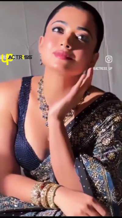 I have become big fan of her cleavage. Goddess Rashmika