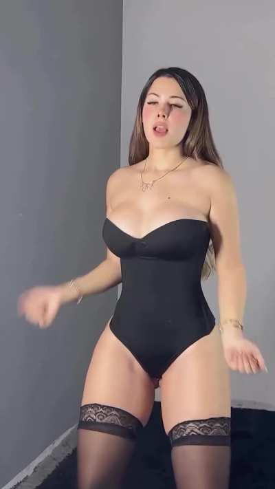 Great jiggle (Crosspost from bigtitsinbikinis)