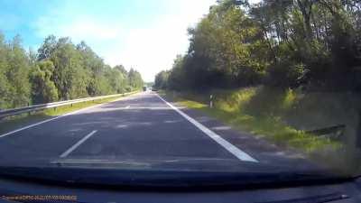 [Lithuania] Idiot didn't want wait and almost caused a crash [OC]