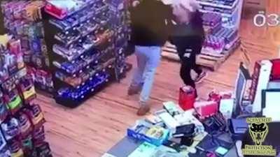 Convenience Store Customer Gets Into Scrap With Employee